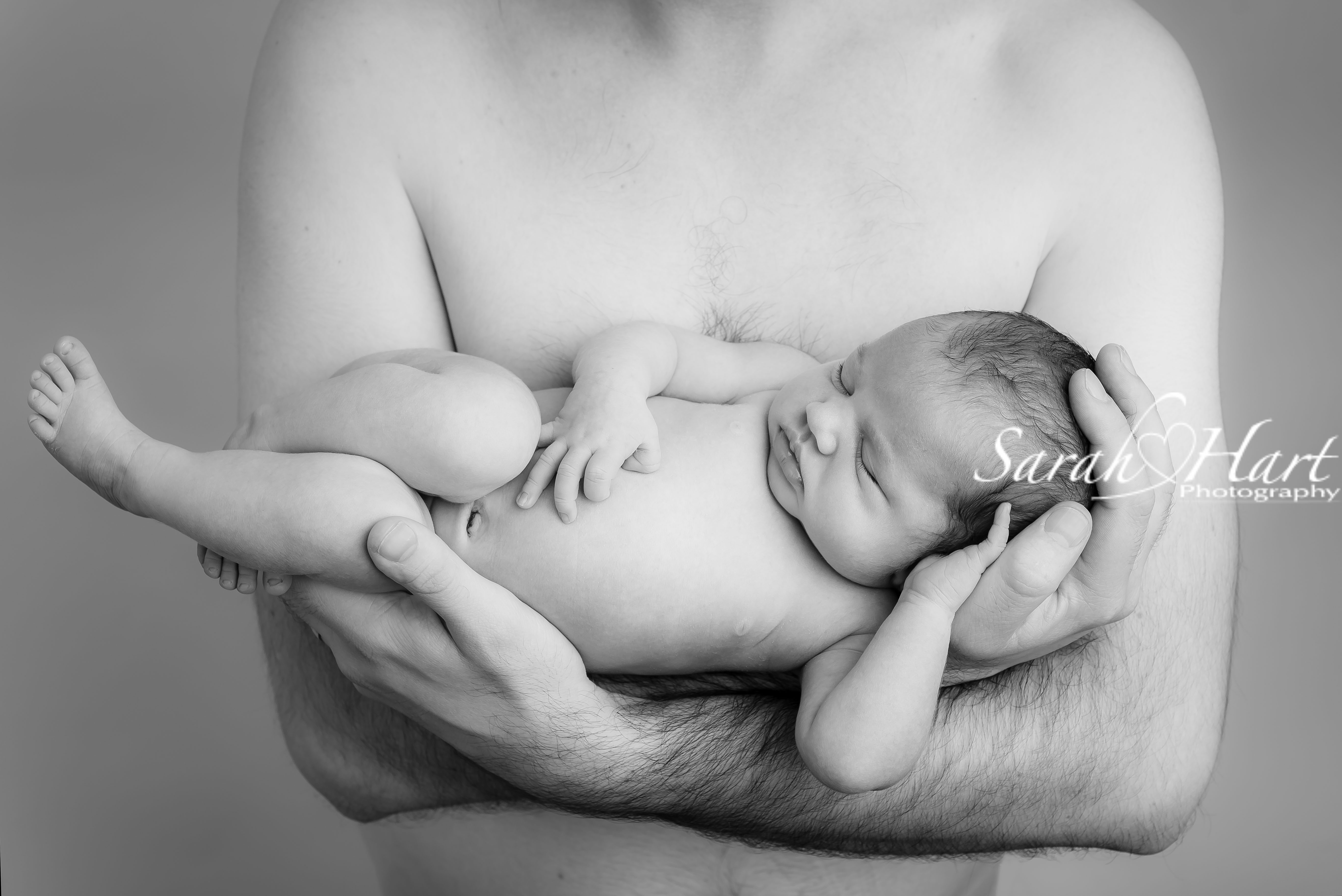 Parent photos with newborn, daddy and his baby, Kent baby photographer
