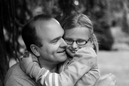Father and daughter moment, family lifestyle photography, Dunorlan Park, Kent family photographer