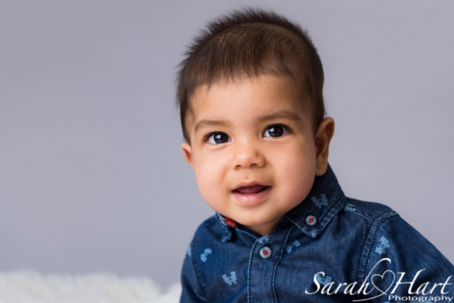 Baby portrait photography, cute outfits, sitting unaided, Sevenoaks, West Kent