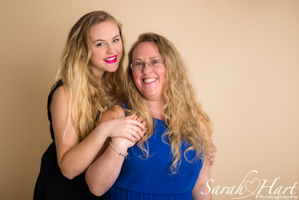 Mother's Day Mini Session, photography by Sarah Hart, precious images of mum