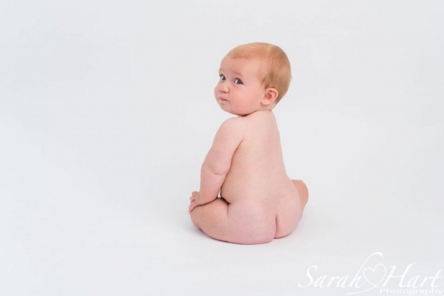 baby bare bottom, simple baby portraits at 7 months old, baby picture in tonbridge, kent