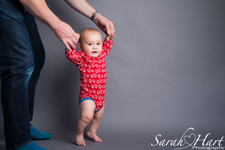 capturing first steps, chunky baby thighs, baby photo shoot, tonbridge