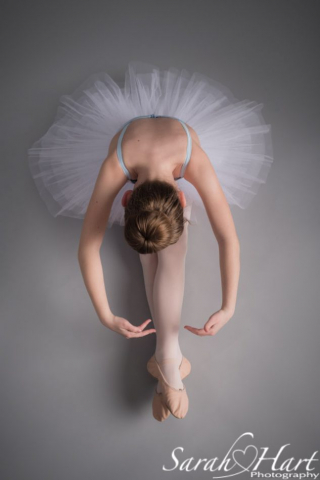 ballerina stretching, paddock wood dance photography
