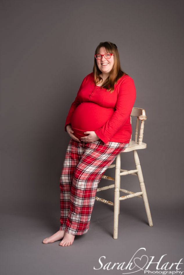 Maternity photoshoot in pyjamas, Tonbridge maternity photographer