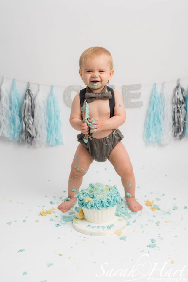 kent cake smash photoshoot, happy boy