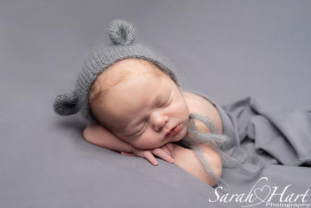 teddy bear newborn photo, experienced baby photographer