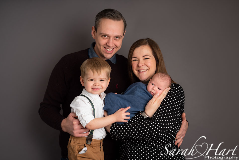 Family photoshoot with newborn, tonbridge, newborn photography