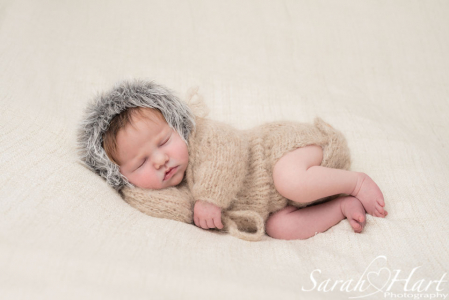 eskimo newborn outfit, newborn photography tunbridge wells